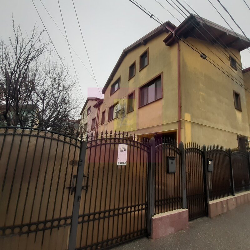 Doua vile tip duplex de inchiriat - zona Antiaeriana